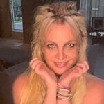 Britney Spears with knives, Britney Spears dancing with knives