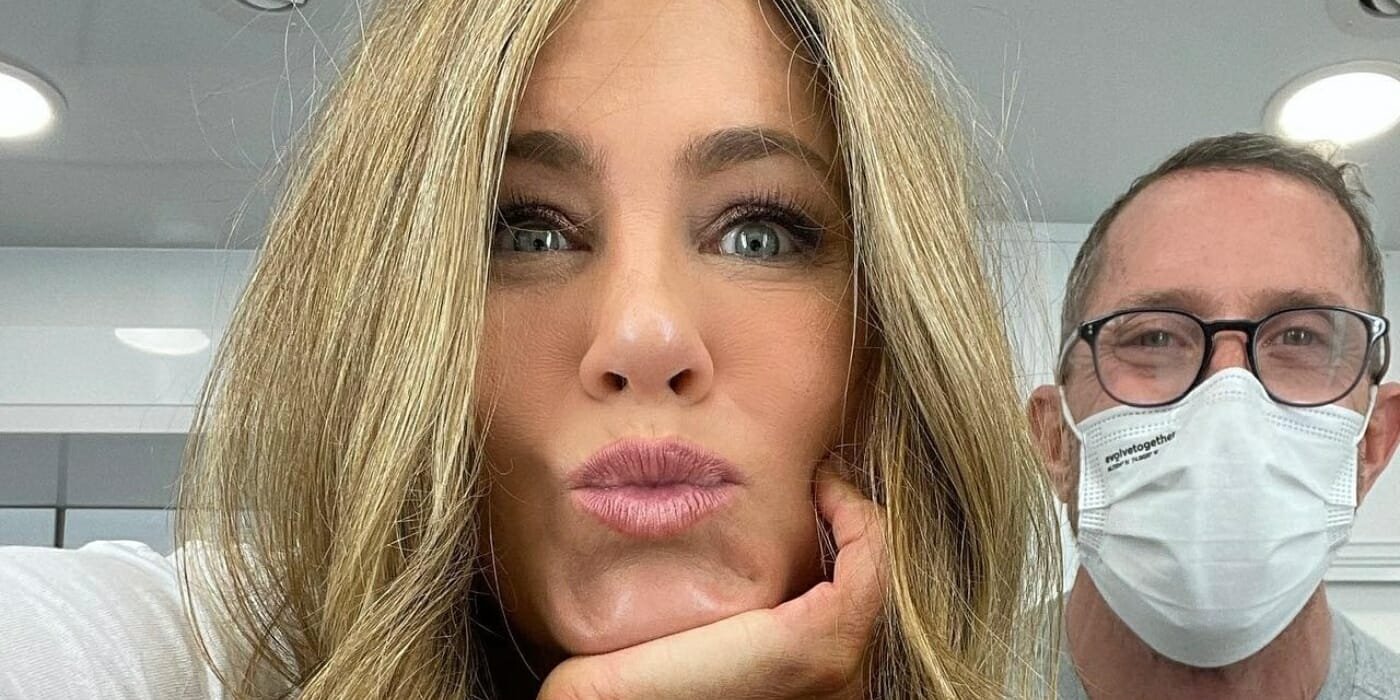 Jennifer Aniston close up